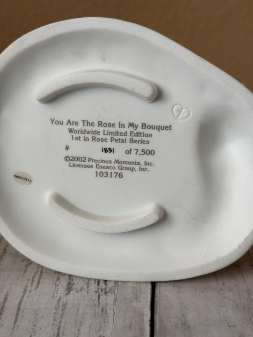 Precious Moments #103176 Rose in My Bouquet 2002 Ltd Ed 1831/7500 Girl Cat - Picture 7 of 14